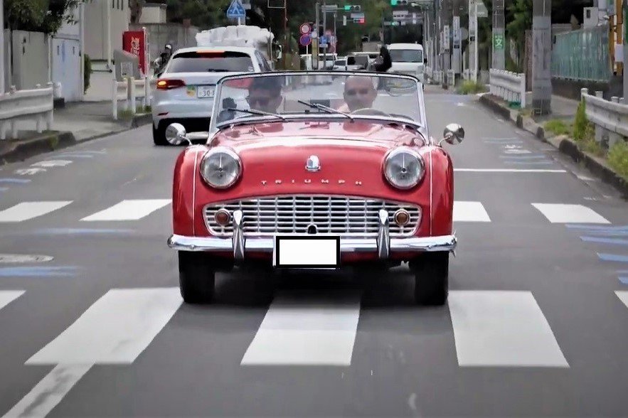 トライアンフtr3 Tr4一気乗り 魅力的なデザインと乗り味 いくらで買える Forza Style ファッション ライフスタイル フォルツァスタイル